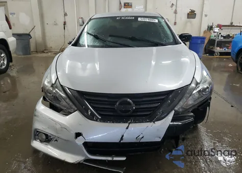 2016 Nissan Altima 2.5 из США, поврежденный, VIN 1N4AL3AP0GN388391